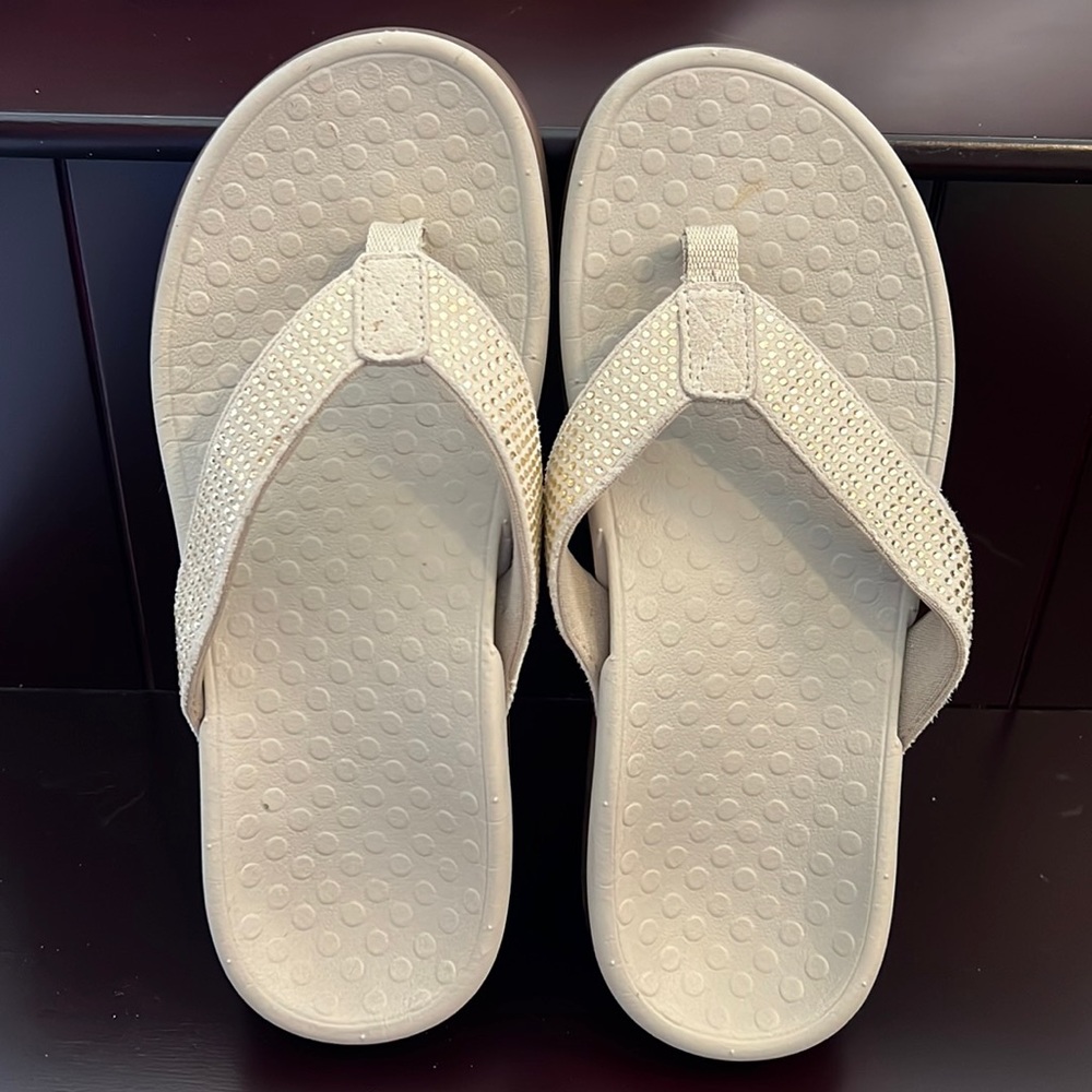 Vionic Tide Flip Flop Sandal with Rhinestones